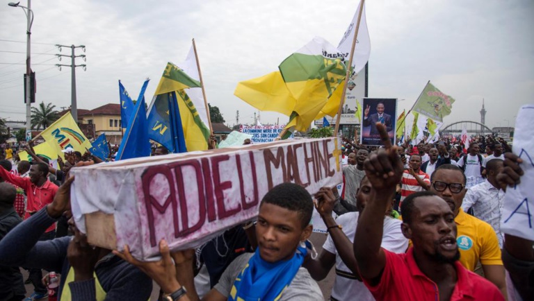 RDC: l'opposition manifeste pour des élections sans machine à voter RDC: l'opposition manifeste pour des élections sans machine à voter