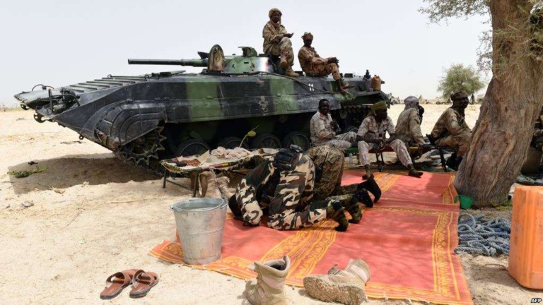 Les jihadistes de Boko Haram attaquent une base militaire au Nigeria