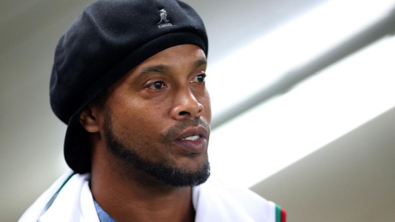 Déjà privé de passeport, Ronaldinho pourrait être ruiné