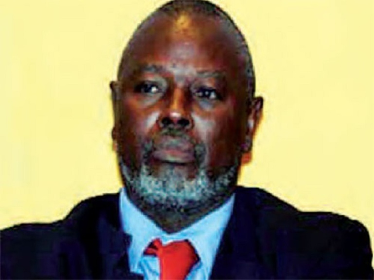 Alioune Tine : «Le Sénégal n’est pas à l’abri de la malédiction du pétrole» Alioune Tine : «Le Sénégal n’est pas à l’abri de la malédiction du pétrole»