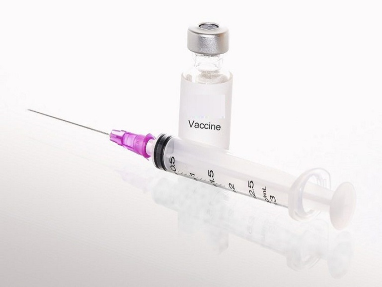 Le vaccin contre le cancer du col de l’utérus est extrêmement dangereux selon Pr Furtado