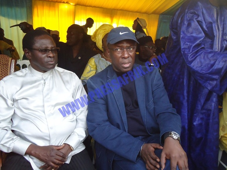 VIDEOS & Reportage Photos direct manifs 19 mars: Wade sans pitié pour les jeunes opposants arrêtés