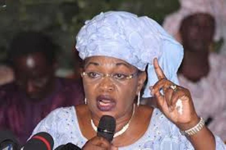 Réélection de Macky Sall:  "le Premier ministre ignore son rôle", dixit Aida Mbodj