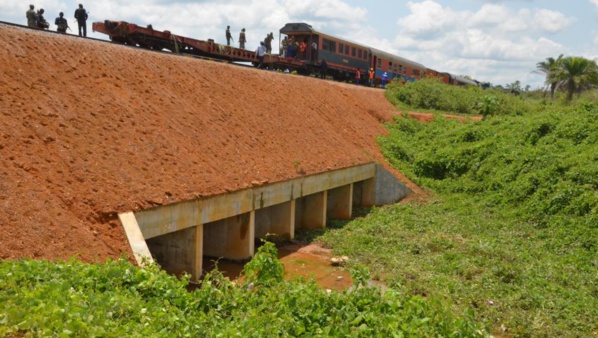 Congo: réhabilitation de la voie ferrée entre Brazzaville et Pointe-Noire Congo: réhabilitation de la voie ferrée entre Brazzaville et Pointe-Noire