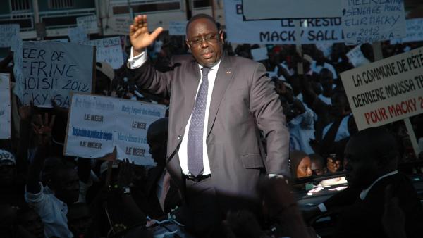 Pour une histoire de 250 badges BBY,  le Directeur du Crous de Thiès et le maire de Diourbel se sont battus