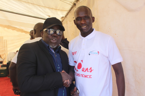 #Les10AnsDePressAfrik : En Direct du don de sang au rond-point jet d'eau (photos et vidéo) #Les10AnsDePressAfrik : En Direct du don de sang au rond-point jet d'eau (photos et vidéo)