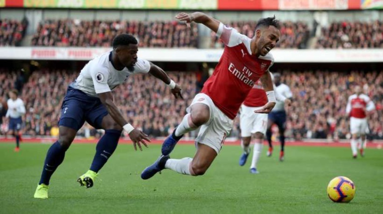 Premier League : Arsenal renverse Tottenham dans un derby complètement fou Premier League : Arsenal renverse Tottenham dans un derby complètement fou