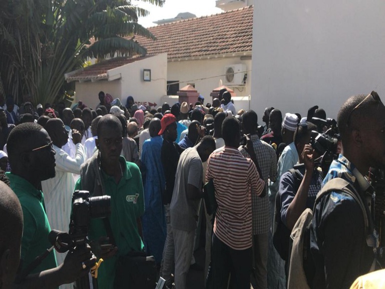 Levée du corps de Sidy Lamine Niasse : toujours des incertitudes sur l’inhumation Levée du corps de Sidy Lamine Niasse : toujours des incertitudes sur l’inhumation