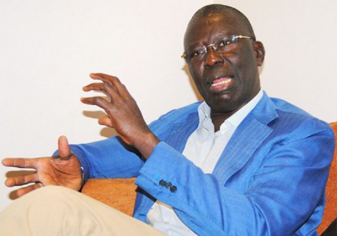 Babacar Gaye assimile la déclaration de la ministre des Mines aux « délires d’une fofolle »