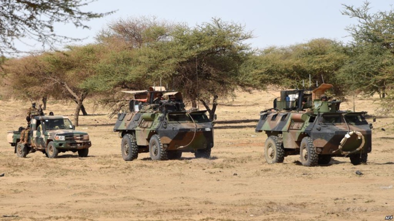 Centre du Mali: de 4 à 7 morts dans un affrontement impliquant l'armée Centre du Mali: de 4 à 7 morts dans un affrontement impliquant l'armée