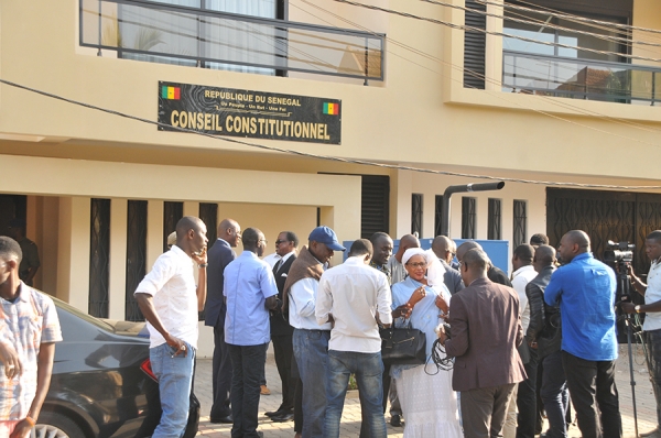 Conseil constitutionnel : seules 10 coalitions de partis ont déposé leurs fiches de parrainage