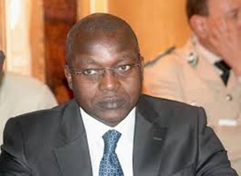Le collectif des diplômés de la pêche fustige le « manque considération » du ministre Oumar Gueye Le collectif des diplômés de la pêche fustige le « manque considération » du ministre Oumar Gueye