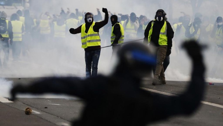 France: «acte V» des «gilets jaunes», la grande question de la mobilisation France: «acte V» des «gilets jaunes», la grande question de la mobilisation