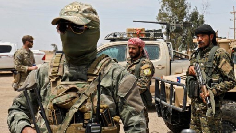 Syrie: les FDS, soutenues par Washington, chassent l'EI d'un de ses fiefs Syrie: les FDS, soutenues par Washington, chassent l'EI d'un de ses fiefs