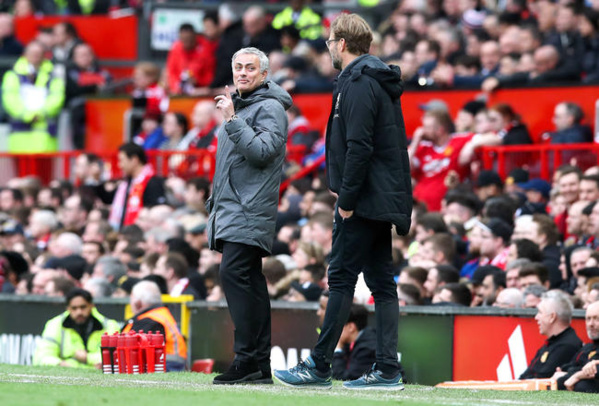 Premier League : Mourinho ridiculise Klopp, Liverpool-Man United a commencé Premier League : Mourinho ridiculise Klopp, Liverpool-Man United a commencé