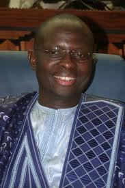 Le Minitre de la Santé, Modou Diagne Fada accueilli par des brassards rouges à Sédhiou