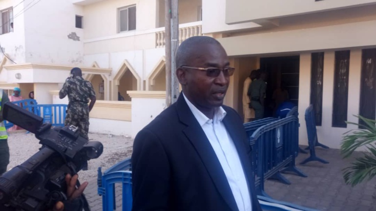 Conseil constitutionnel: Khalifa Sall a déposé ses listes de parrainages Conseil constitutionnel: Khalifa Sall a déposé ses listes de parrainages