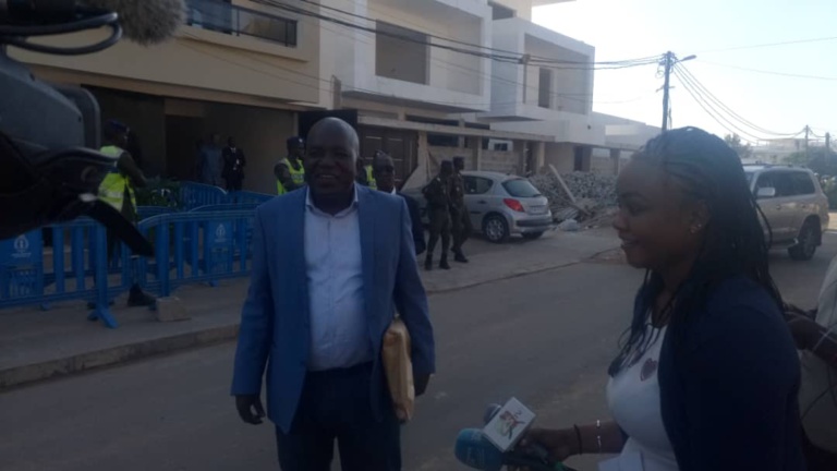 Oumar Sarr au Conseil constitutionnel : "Le dossier de Karim Wade sera déposé sans aucune illusion" Oumar Sarr au Conseil constitutionnel : "Le dossier de Karim Wade sera déposé sans aucune illusion"