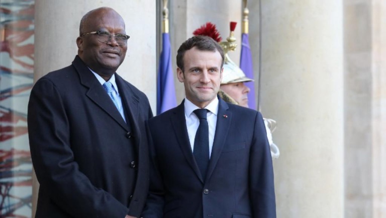 La coopération militaire contre le terrorisme au cœur de la visite de Kaboré en France