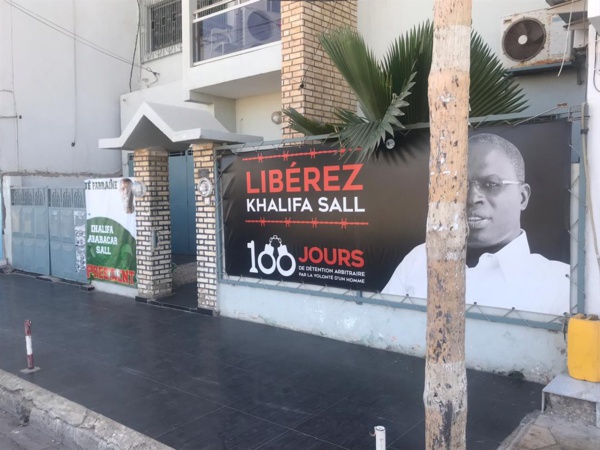 Silence radio au siège du "candidat-prisonnier" et du "non-inscrit" ...après leur tintamarre au Conseil constitutionnel Silence radio au siège du "candidat-prisonnier" et du "non-inscrit" ...après leur tintamarre au Conseil constitutionnel