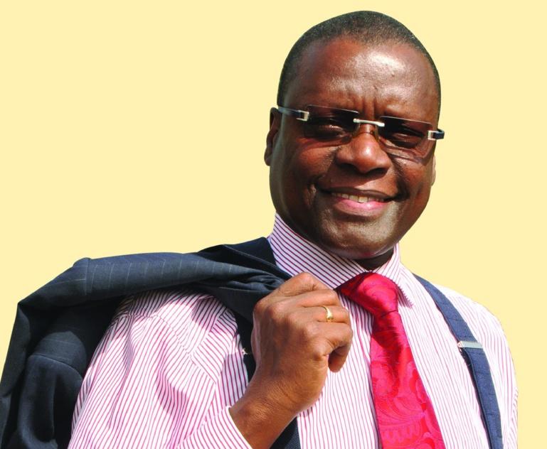 Pierre Goudiaby Atépa remercie ses militants pour les signatures et dépose sa candidature Pierre Goudiaby Atépa remercie ses militants pour les signatures et dépose sa candidature