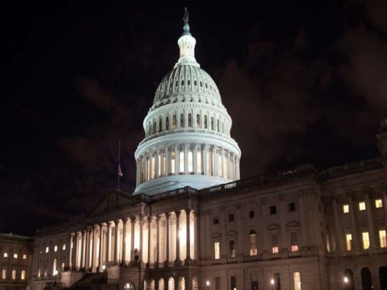 Etats-Unis : début du "shutdown" faute d'accord budgétaire au Congrès Etats-Unis : début du "shutdown" faute d'accord budgétaire au Congrès
