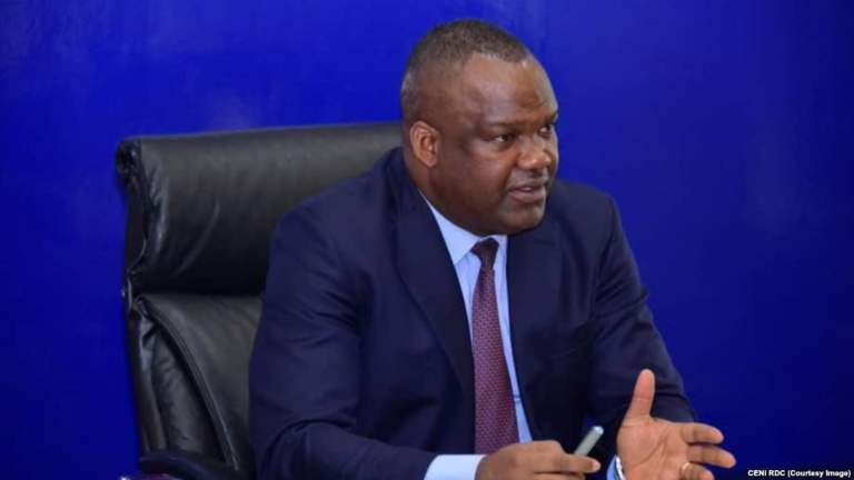 Réunion entre les candidats, la Céni et les observateurs africains