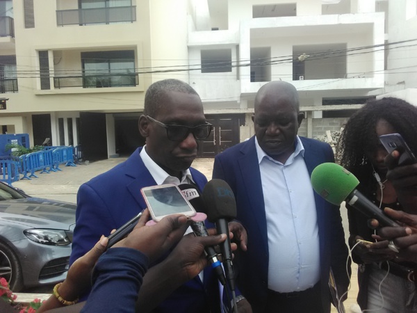 Vérification des signatures de parrainage: Karim Wade valide avec environ 60.000 signatures Vérification des signatures de parrainage: Karim Wade valide avec environ 60.000 signatures