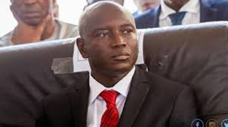 Aly Ngouille Ndiaye échappe à une tentative d'escroquerie Aly Ngouille Ndiaye échappe à une tentative d'escroquerie