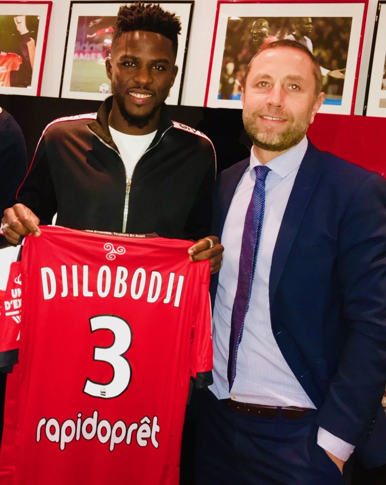 Officiel : Papy Djilobodji débarque à Guingamp ! Officiel : Papy Djilobodji débarque à Guingamp !