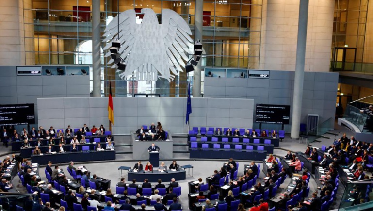 Allemagne: de nombreux parlementaires victimes d'une cyberattaque d'ampleur Allemagne: de nombreux parlementaires victimes d'une cyberattaque d'ampleur