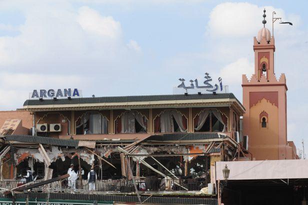 Le café Argana, à Marrakech (Maroc), éventré par l'explosion d'une bombe, le 27 avril 2011 A.SENNA / AFP