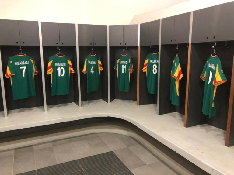 ( Image) Eto'o, Drogba, Kanu… Les légendes du foot africain à Dakar pour affronter Les Lions de 2002 ( Image) Eto'o, Drogba, Kanu… Les légendes du foot africain à Dakar pour affronter Les Lions de 2002