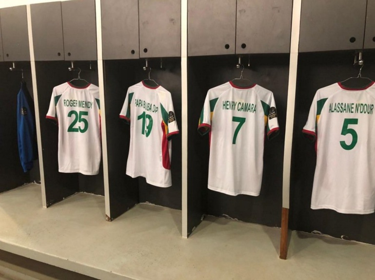 ( Image) Eto'o, Drogba, Kanu… Les légendes du foot africain à Dakar pour affronter Les Lions de 2002 ( Image) Eto'o, Drogba, Kanu… Les légendes du foot africain à Dakar pour affronter Les Lions de 2002