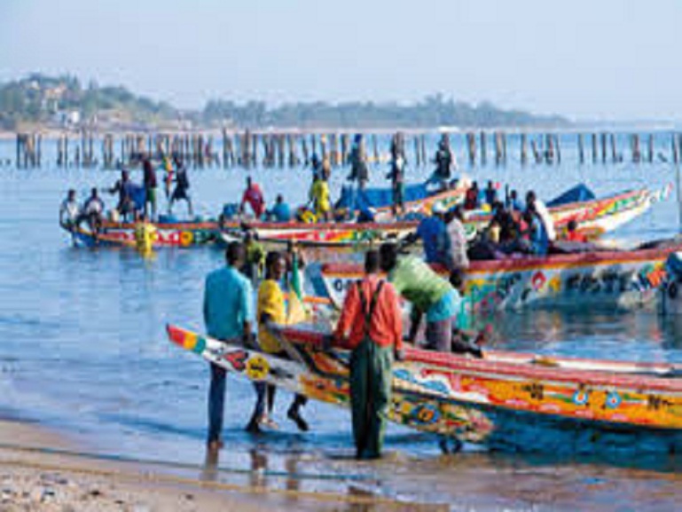 Cap vert : 4 des 7 pêcheurs guet-ndariens disparus en mer depuis un mois retrouvés Cap vert : 4 des 7 pêcheurs guet-ndariens disparus en mer depuis un mois retrouvés