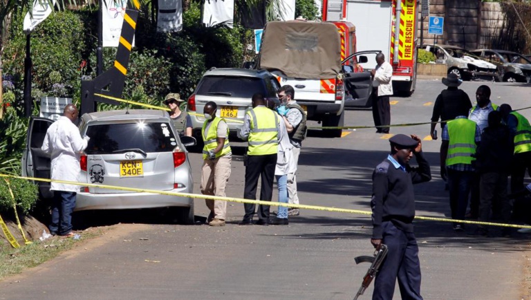 Kenya: des suspects arrêtés après l’attaque d’un complexe hôtelier Kenya: des suspects arrêtés après l’attaque d’un complexe hôtelier