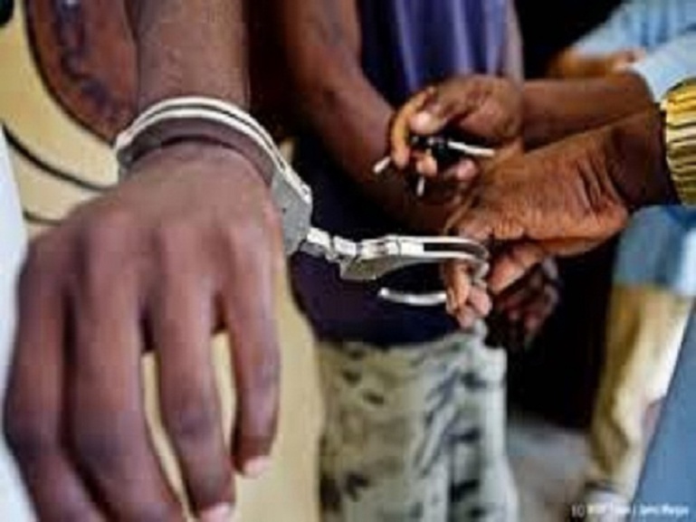 ​ Macky à Guédiawaye ce vendredi : Trois jeunes de "l'opposition" déjà arrêtés