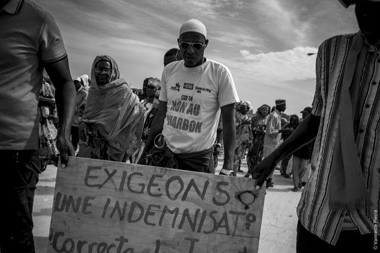 Centrale à Charbon, Pôle urbain Diamniadio, nouveau Port: Bargny-Sendou proteste et sort encore ses brassards rouges Centrale à Charbon, Pôle urbain Diamniadio, nouveau Port: Bargny-Sendou proteste et sort encore ses brassards rouges