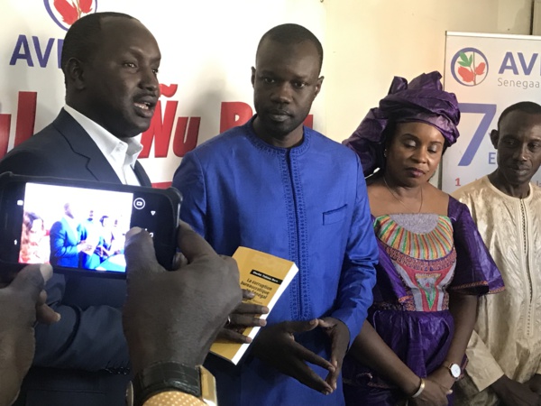 Sonko met en garde le C25: "toute décision d'abstinence à cette élection serait complice" Sonko met en garde le C25: "toute décision d'abstinence à cette élection serait complice"