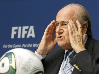 Fifa: Blatter, une réélection polémique