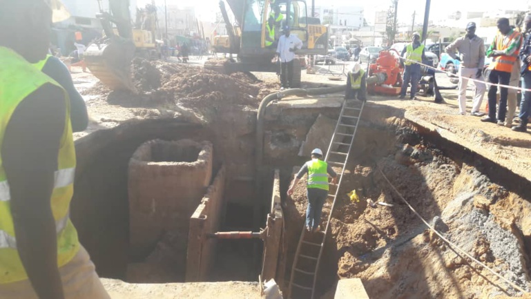 Coupure d’eau à Dakar: les techniciens de la SDE à pied d’œuvre pour rétablir la situation Coupure d’eau à Dakar: les techniciens de la SDE à pied d’œuvre pour rétablir la situation