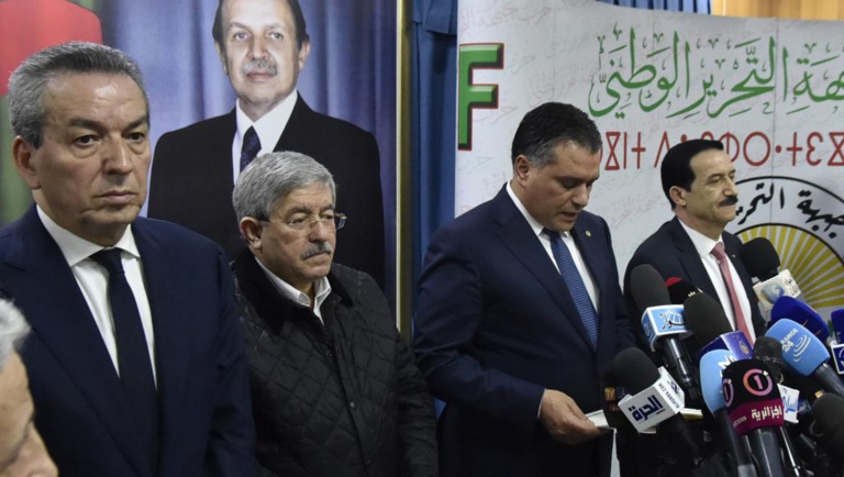 Algérie: la coalition au pouvoir soutient la candidature de Bouteflika à la présidentielle Algérie: la coalition au pouvoir soutient la candidature de Bouteflika à la présidentielle