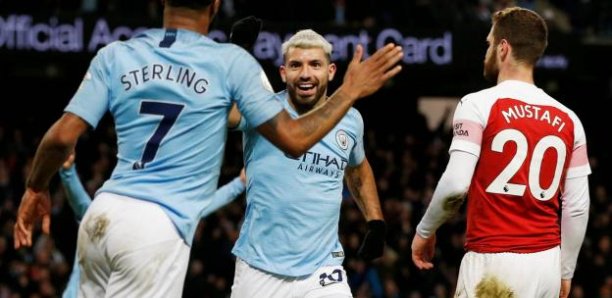 Manchester City bat Arsenal et revient provisoirement à deux points de Liverpool
