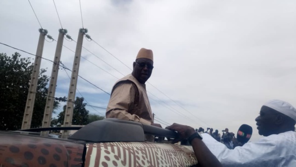 Vidéo - Escale de la caravane de Macky à Pire Vidéo - Escale de la caravane de Macky à Pire