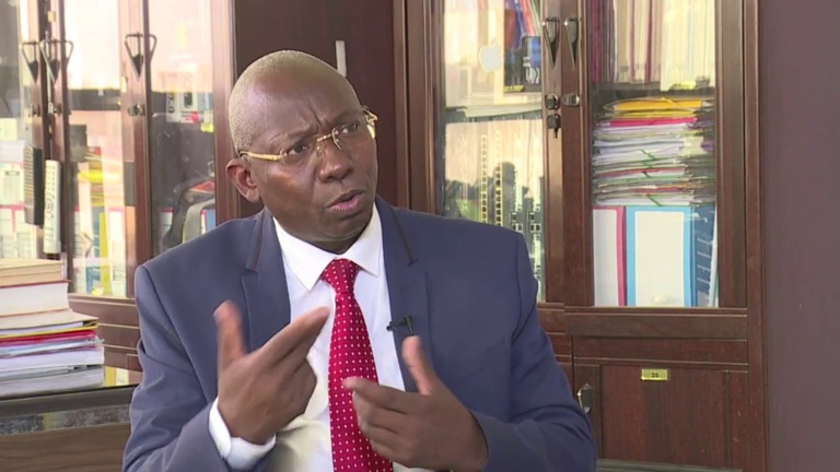 Report du scrutin: El Hadji Issa Sall n'est pas d'accord avec Wade Report du scrutin: El Hadji Issa Sall n'est pas d'accord avec Wade