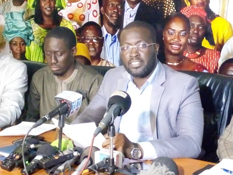 Scrutin du 24 février: le Pôle de communication du candidat Macky annonce sa victoire à 17 heures Scrutin du 24 février: le Pôle de communication du candidat Macky annonce sa victoire à 17 heures