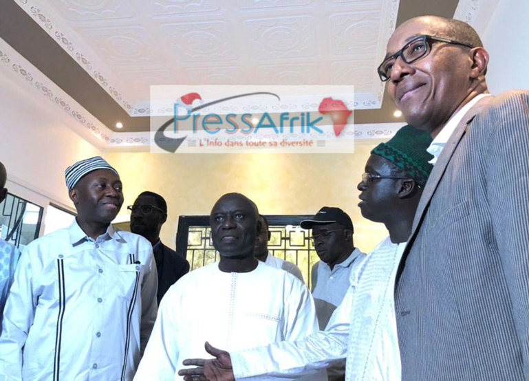 Idrissa Seck à ses souteneurs : "ils me galvanisent lourdement" Idrissa Seck à ses souteneurs : "ils me galvanisent lourdement"