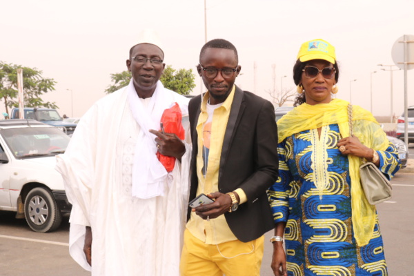 Direct-AIBD: Les images de l'arrivée d'Abdoulaye Wade Direct-AIBD: Les images de l'arrivée d'Abdoulaye Wade