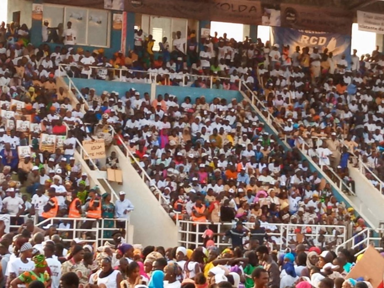 Présidentielle 2019 :Arrivée de Macky Sall au stade de Kolda Présidentielle 2019 :Arrivée de Macky Sall au stade de Kolda