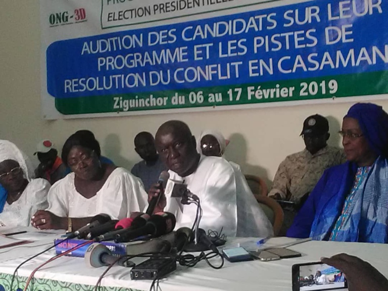 A Ziguinchor, Idrissa Seck s’engage à soutenir la Plateforme des femmes pour la paix en Casamance A Ziguinchor, Idrissa Seck s’engage à soutenir la Plateforme des femmes pour la paix en Casamance